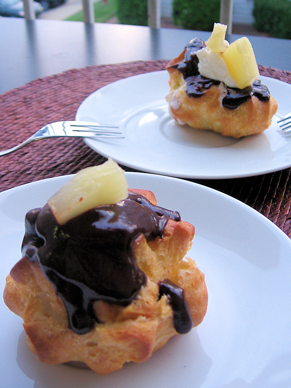 Profiteroles and moorkoppen.